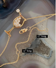 SPARKLING WINE DIAMOND PENDANT SET