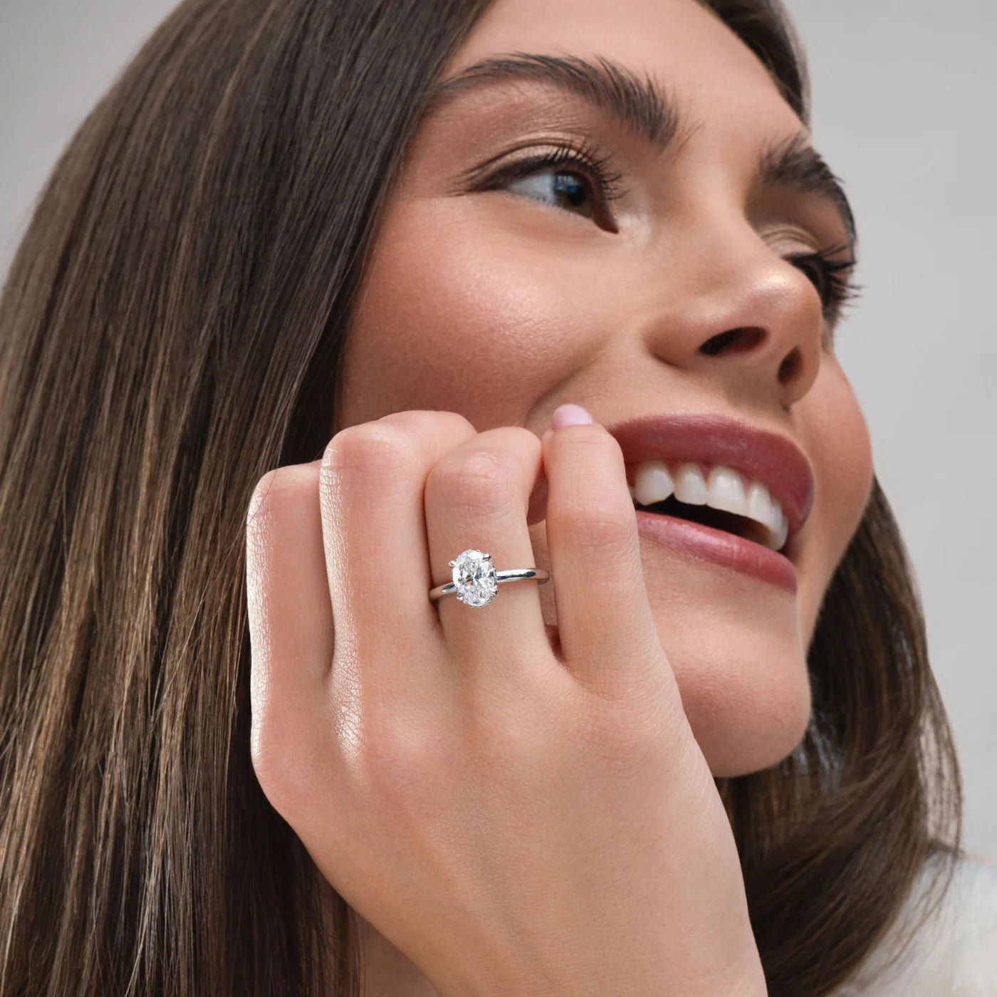 OVAL ENGAGEMENT RING