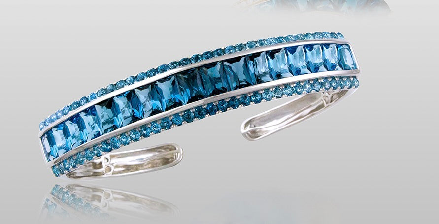 ETERNAL LOVE  BANGLE
